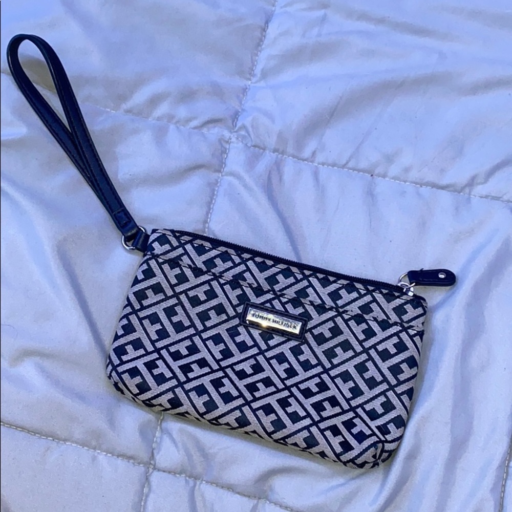 Tommy Hilfiger Wristlet Wallet